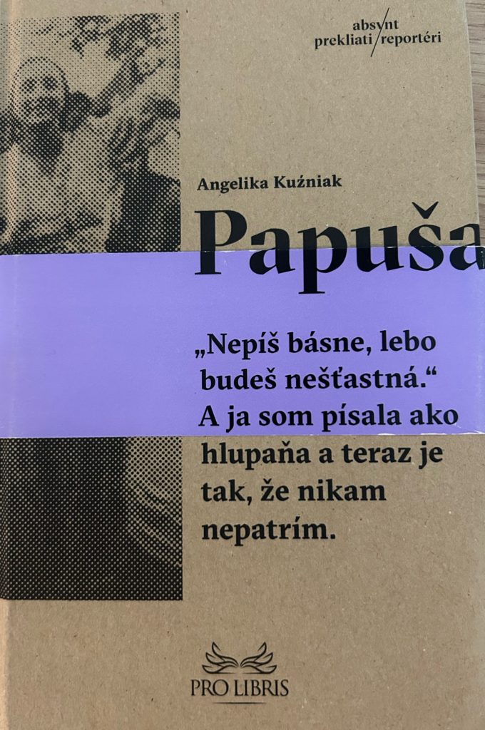 Papuša - Angelika Kuzniak